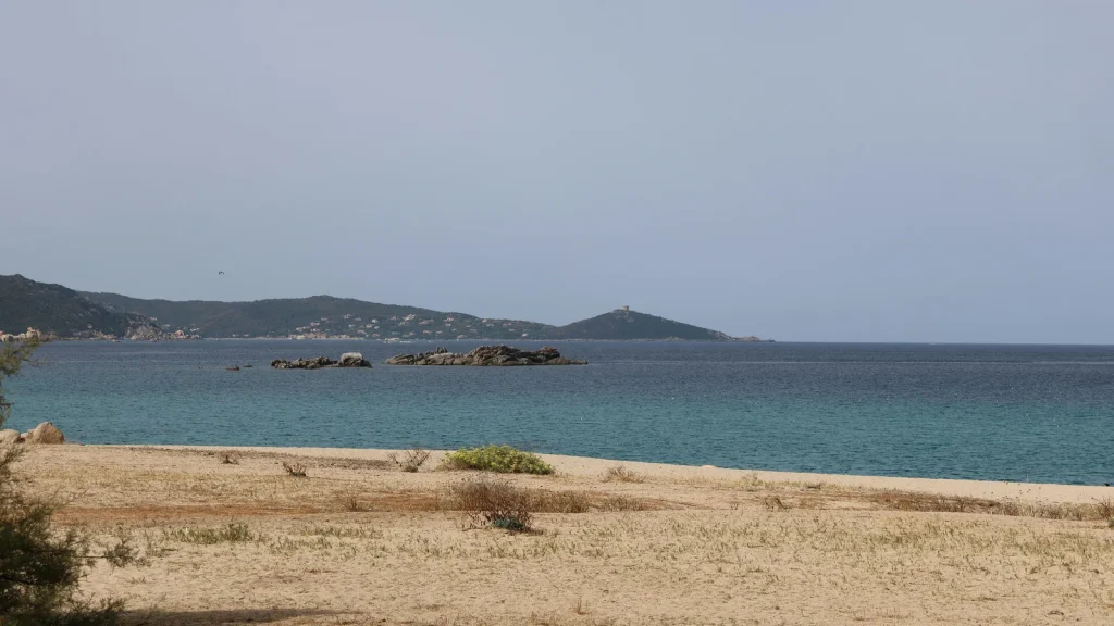 Road trip Corse du Sud en solo : photo de couverture pour illustrer cet article