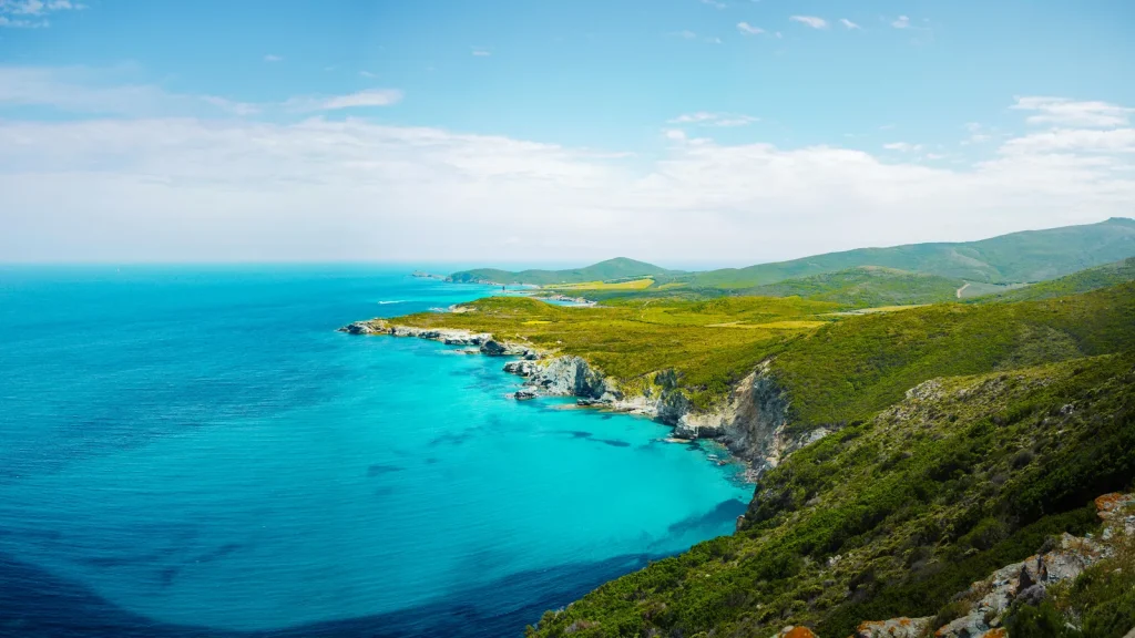 Visite corse du nord : ce qu'il faut savoir avant de partir seul : photo de couverture pour illustrer cet article