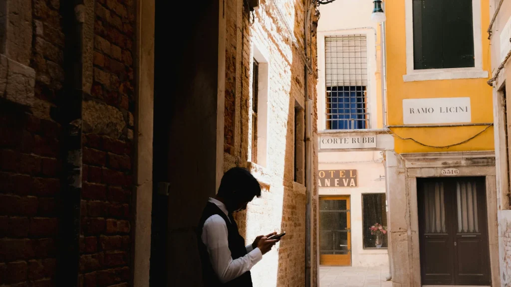 Voyager en Italie en solo : ce qu'il faut vraiment savoir avant de partir : photo de couverture pour illustrer cet article