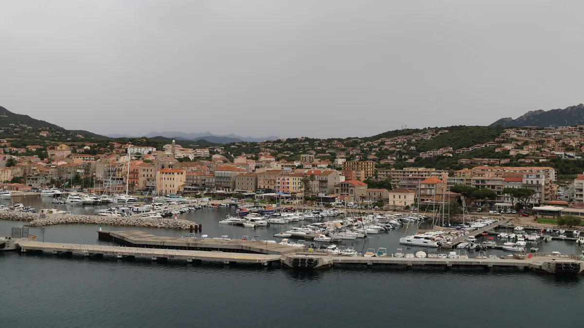 visuel secondaire sur Corse en solo