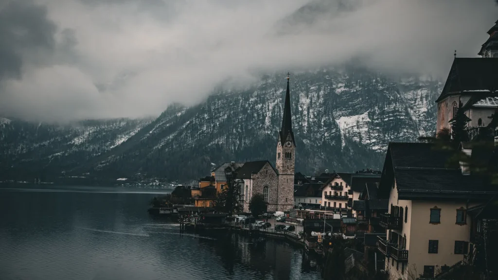 Paysage et point de repère pour Visiter Hallstatt en solo, accès, foule et bons horaires