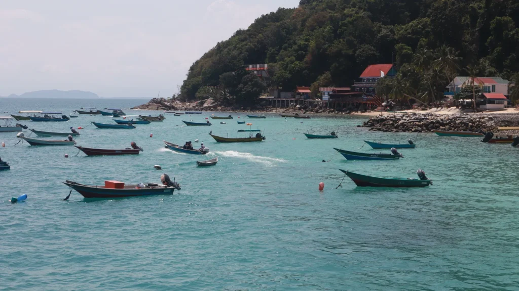 Paysage et point de repère pour Île Tioman en solo, plages, ferries et ambiance à connaître