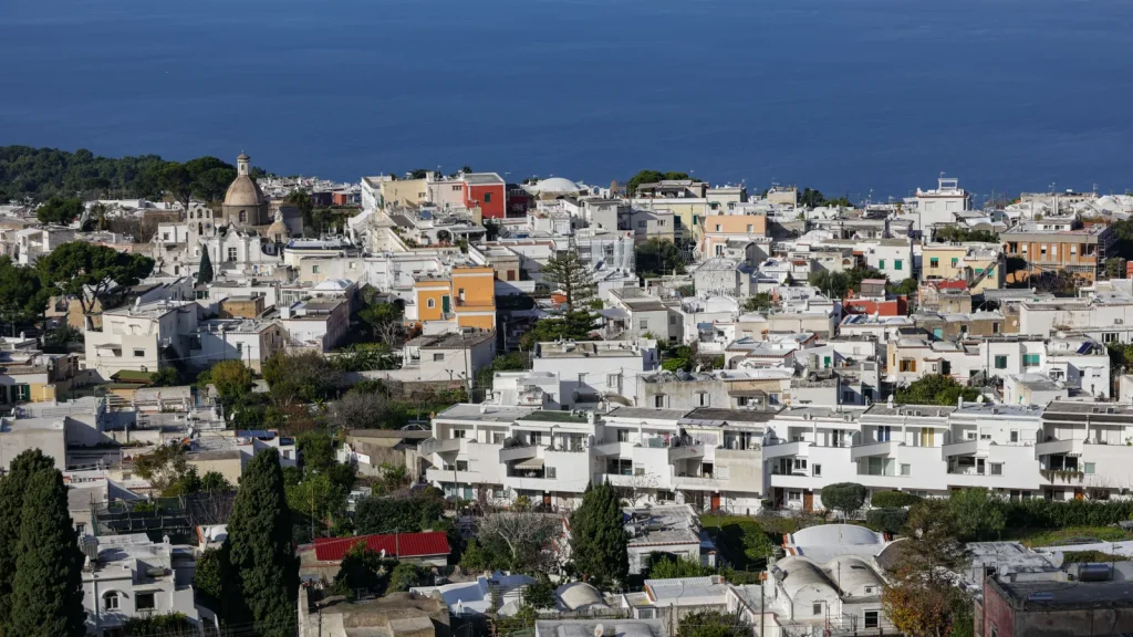 Quartier et ambiance locale pour Où dormir à Capri en solo, île, Anacapri ou base moins chère